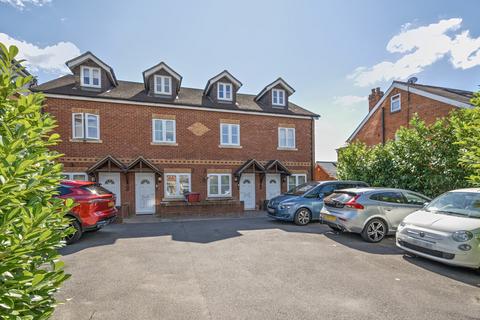 3 bedroom terraced house for sale, Basingstoke Road, Reading, Berkshire