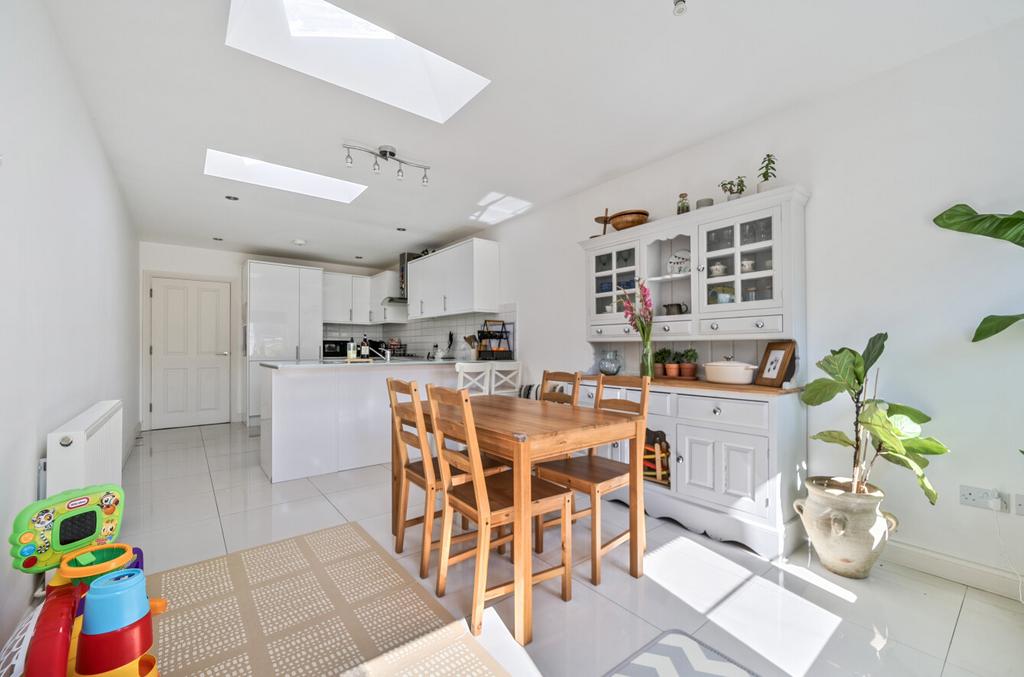 1323731 13 687774...