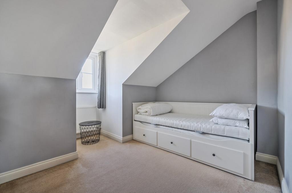 1323731-1-687773c...