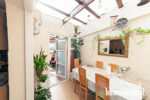 3 bedroom terraced house for sale, Jephson Road, London
