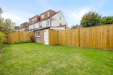 112 Thurleigh Road, London, SW12 8TT