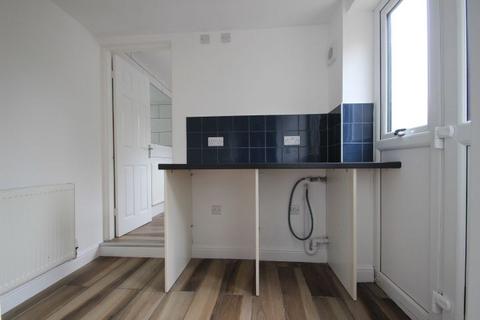 1 bedroom flat to rent, Flat A,  Werrington Road, Stoke-on-Trent
