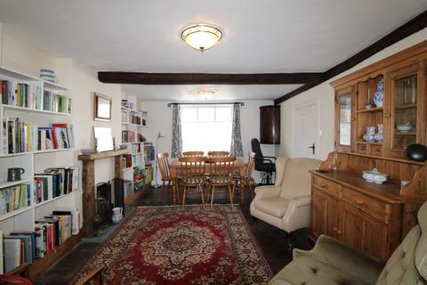 3 bedroom terraced house to rent, 61 High Street Church Stretton SY6 6BY