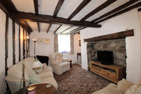 3 bedroom terraced house to rent, 61 High Street Church Stretton SY6 6BY