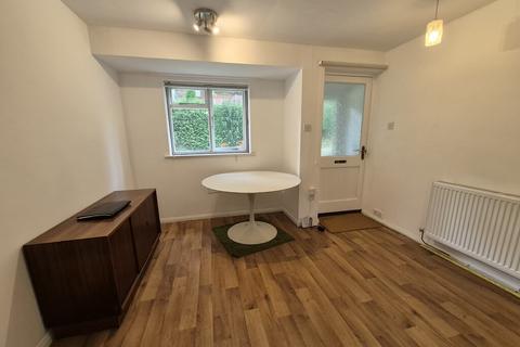2 bedroom semi-detached bungalow to rent, 17 Ludlow Road Church Stretton