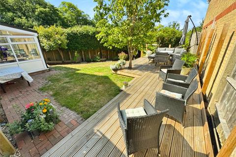 48 Paddock Mead, Harlow, CM18 7RR