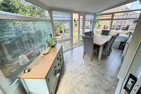 48 Paddock Mead, Harlow, CM18 7RR