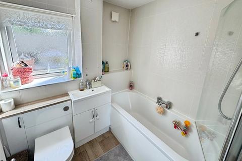 48 Paddock Mead, Harlow, CM18 7RR