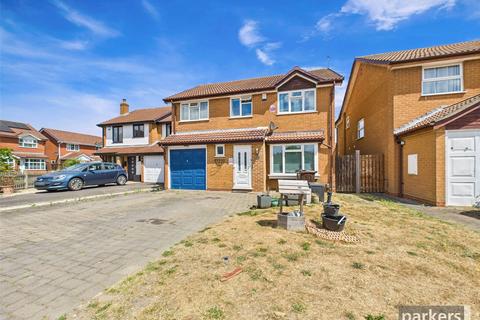 4 bedroom detached house for sale, Porter Close, Reading RG6