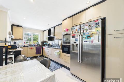 4 bedroom detached house for sale, Porter Close, Reading RG6