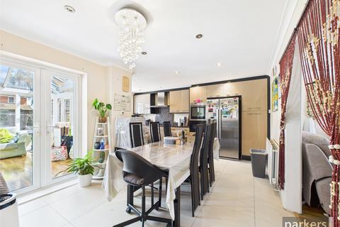 4 bedroom detached house for sale, Porter Close, Reading RG6