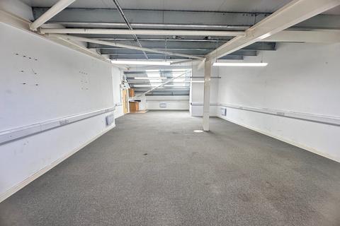 Office to rent, 15-16 Palmer St Frome BA11 1DS