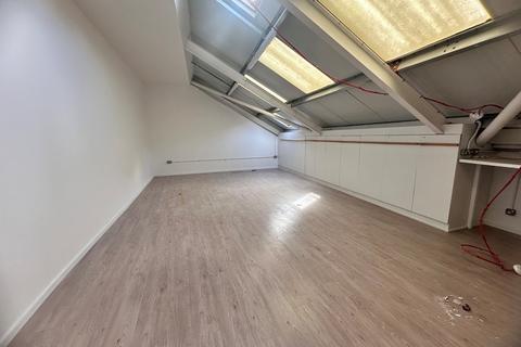 Office to rent, 15-16 Palmer St Frome BA11 1DS