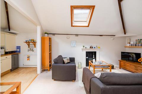 3 bedroom flat for sale, Saville Place, Clifton Village