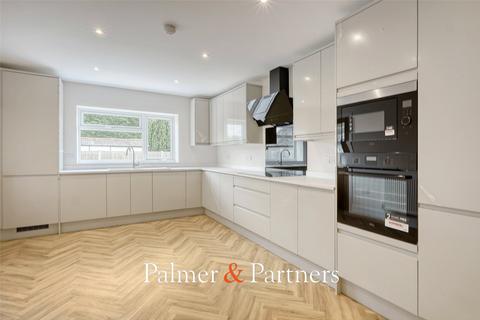 undefined, Harwich Road, Little Clacton, Clacton-on-Sea, Essex, CO16