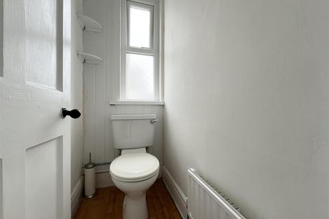 2 bedroom property to rent, Springfield Road, Newquay TR7