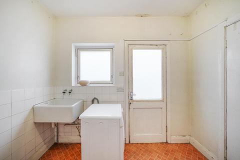 3 bedroom semi-detached house for sale, Lapstone Gardens, Harrow