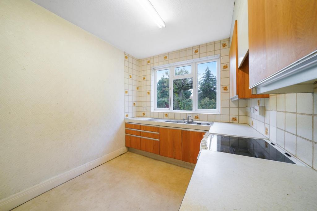14 Lapstone Gardens - F8psuzeiom VMz026 QU8w.jpg