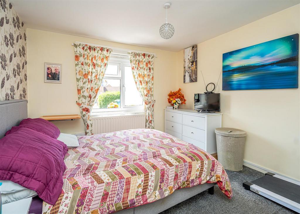 62 Giggetty Lane - Bedroom.jpg