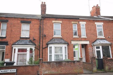 3 bedroom terraced house to rent, Albert Road, Wellingborough, NN8