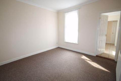 3 bedroom terraced house to rent, Albert Road, Wellingborough, NN8