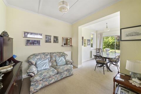 undefined, Ellerman Avenue, Twickenham TW2