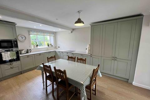 4 bedroom farm house to rent, Clanna Lane, GL15