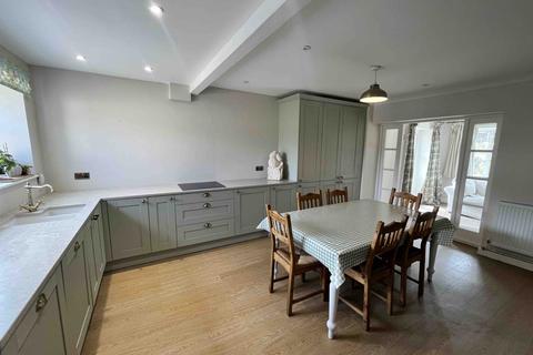 4 bedroom farm house to rent, Clanna Lane, GL15