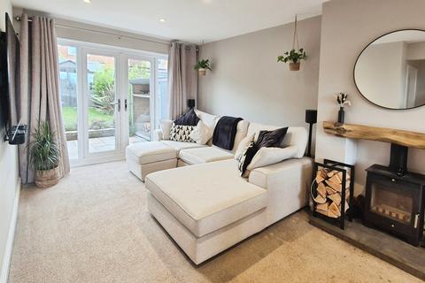 20 Lambert Drive, Burntwood, WS7 2DR