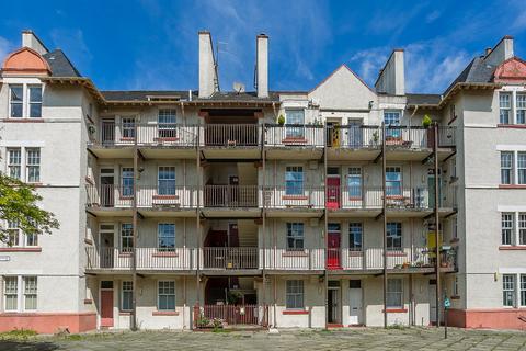2 bedroom flat for sale, Tron Square, Old Town, Edinburgh, EH1
