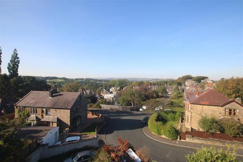 4 bedroom detached house to rent, Leylands Lane, Bradford, BD9
