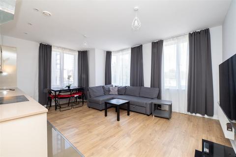 2 bedroom flat for sale, Sutton Court Road, Sutton