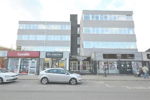 2 bedroom flat to rent, The Parade, Leicester