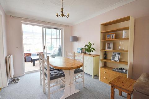 3 bedroom detached house for sale, Bryony Gardens, Gillingham