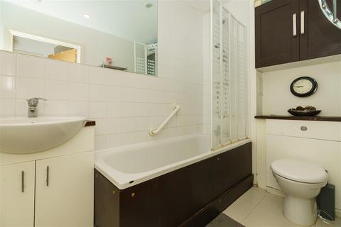 2 bedroom apartment for sale, Spice Court, Colindale, London, NW9