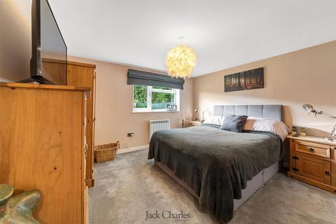 3 bedroom detached bungalow for sale, Tong Road, Brenchley, Tonbridge