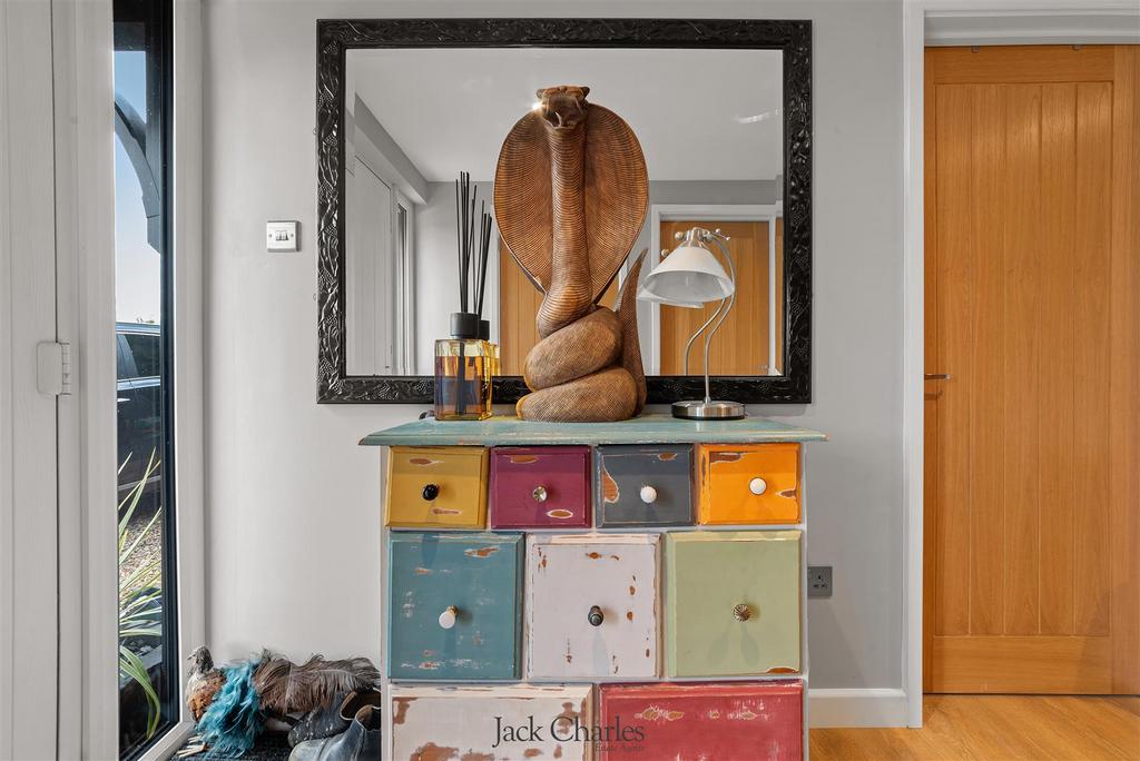 Curtis Stables 12.jpg