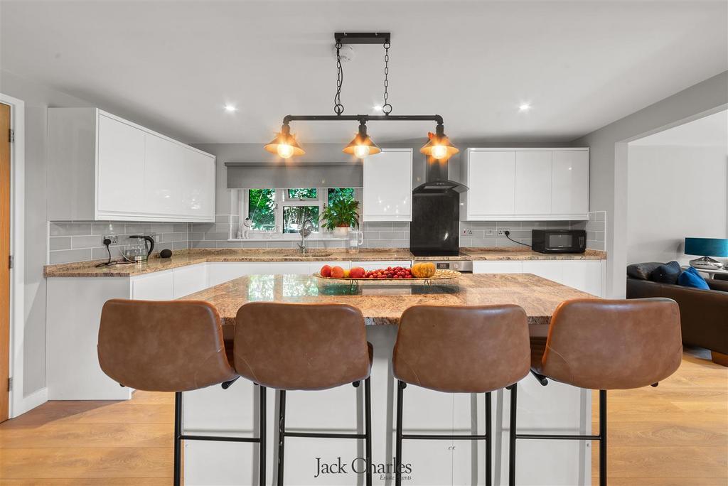 Curtis Stables 20.jpg