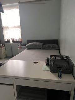 1 bedroom in a house share to rent, Coedcae Street, Cardiff CF11