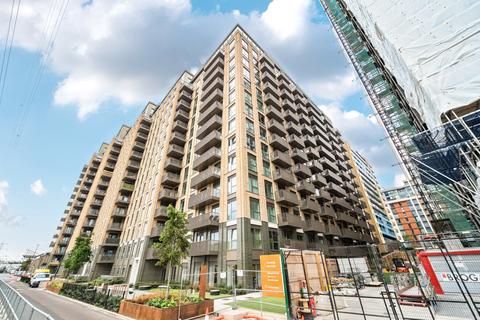 3 bedroom apartment for sale, Seagull Lane, London