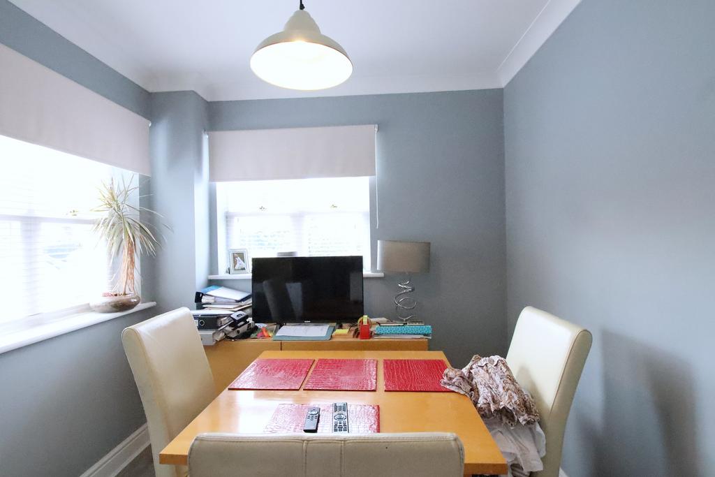 Breakfast Room