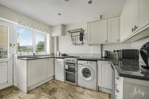 2 bedroom semi-detached bungalow for sale, Riverside, Llanmorlais, Swansea