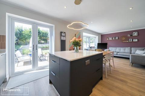 4 bedroom detached house to rent, Schroeder Close, Basingstoke, Hampshire, RG21