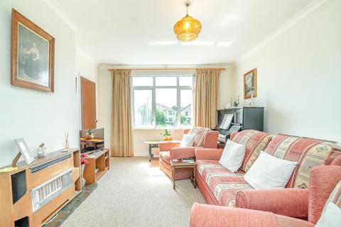 3 bedroom detached house for sale, Usk Road, New Inn
