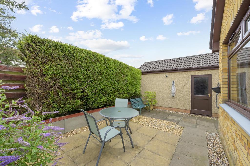 22 Glen Cova Crescent026.jpg