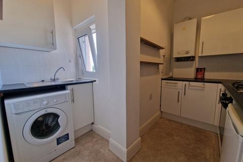 1 bedroom apartment to rent, Elphinstone Road, Hampshire PO5