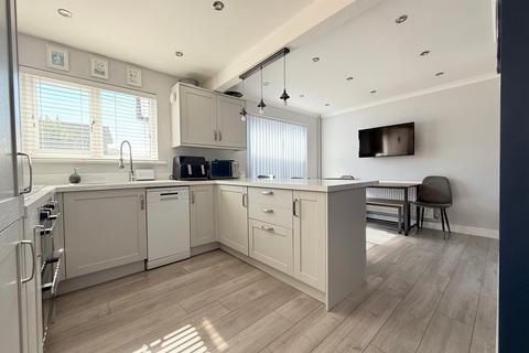 undefined, Sunnyvale, Usk NP15