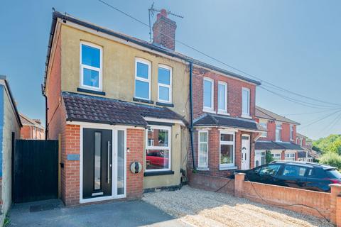 2 bedroom semi-detached house for sale, Spring Road, Southampton SO19