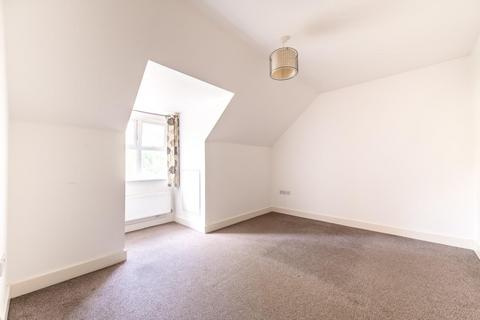 2 bedroom apartment for sale, St. Ronans View, Dartford