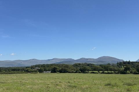 undefined, Hologwyn, Llanddaniel Nr Gaerwen, Anglesey, LL60